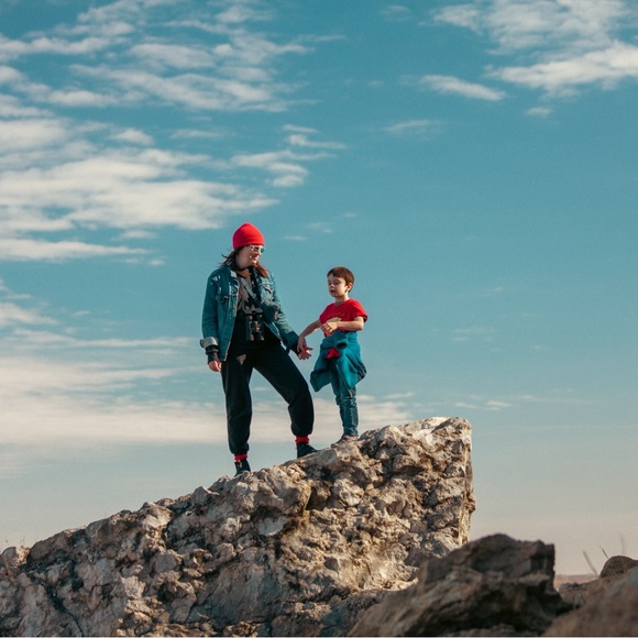 Meet your Posher, Becki - Picture 2 of 3